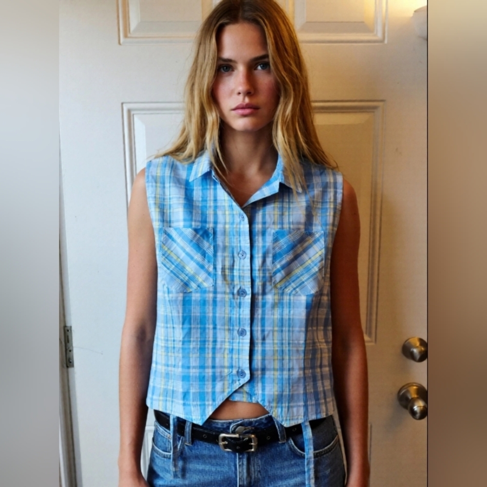 Nick And Sarah Blue Plaid Sleeveless Blouse